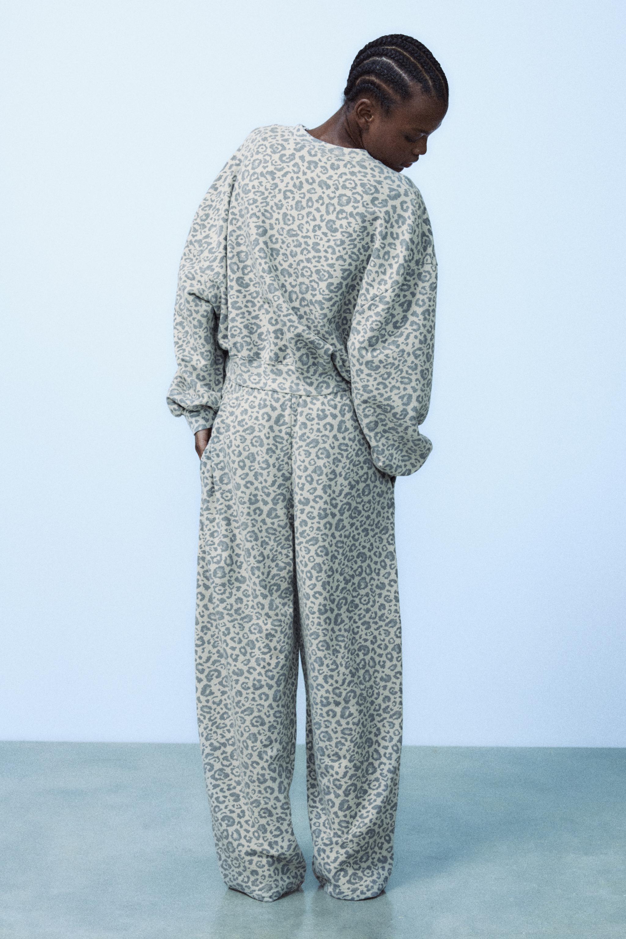 WASHED EFFECT ANIMAL PRINT SWEATSHIRT - Leopard | ZARA