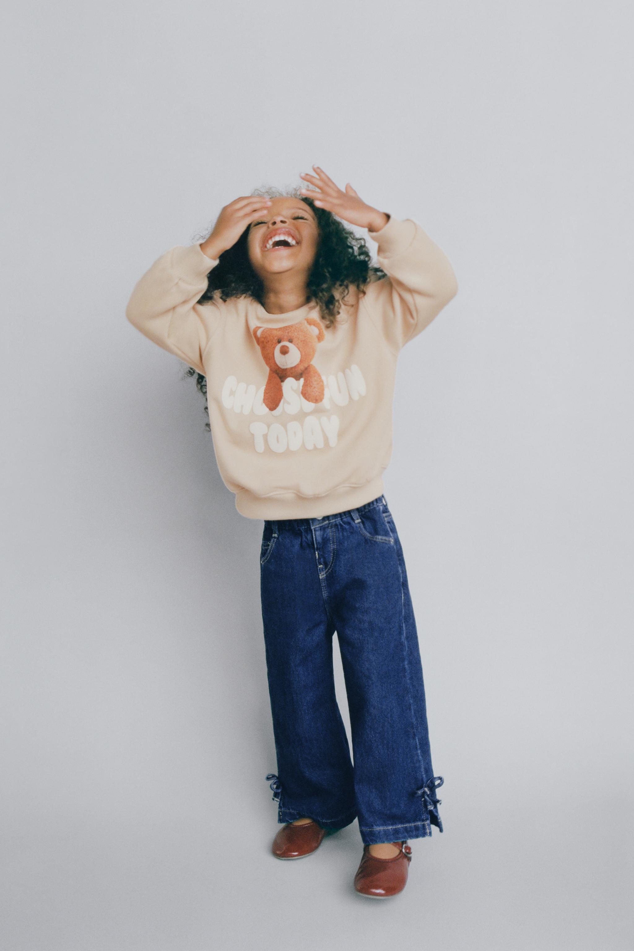 BEAR PRINT SWEATSHIRT