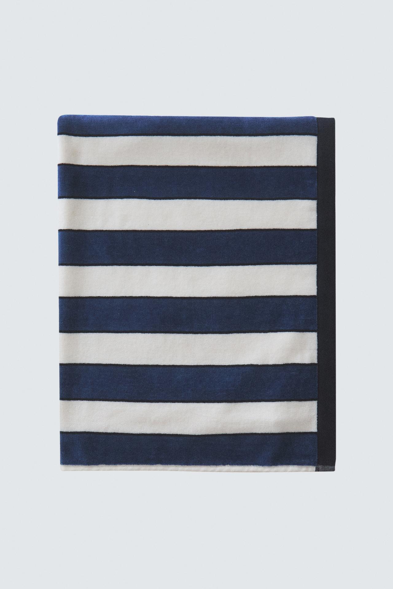 STRIPED VELOUR BEACH TOWEL — Mid-blue