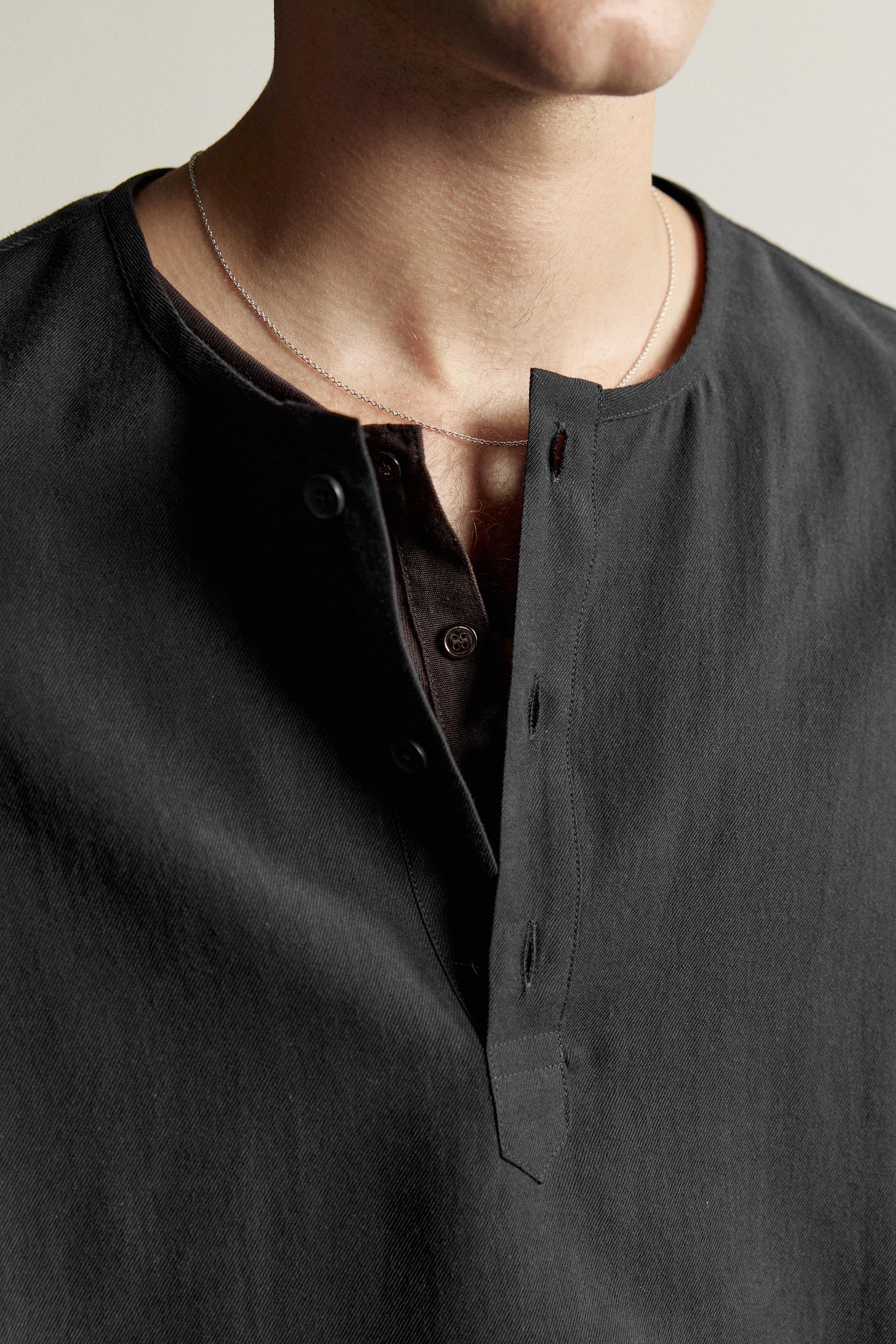 HENLEY NECK SHIRT WITH POCKETS