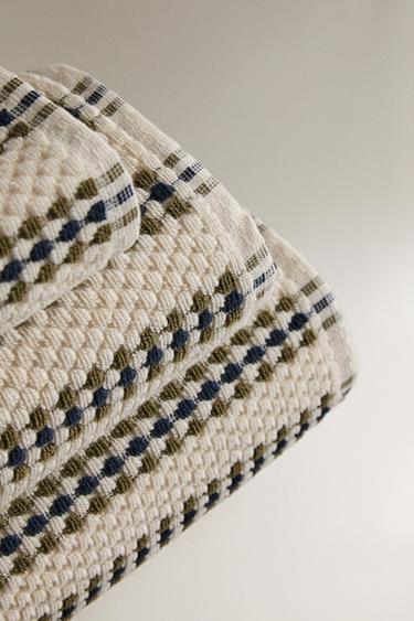 GEOMETRIC TEXTURED BATH TOWEL - Blue / Green by Zara - Image 1