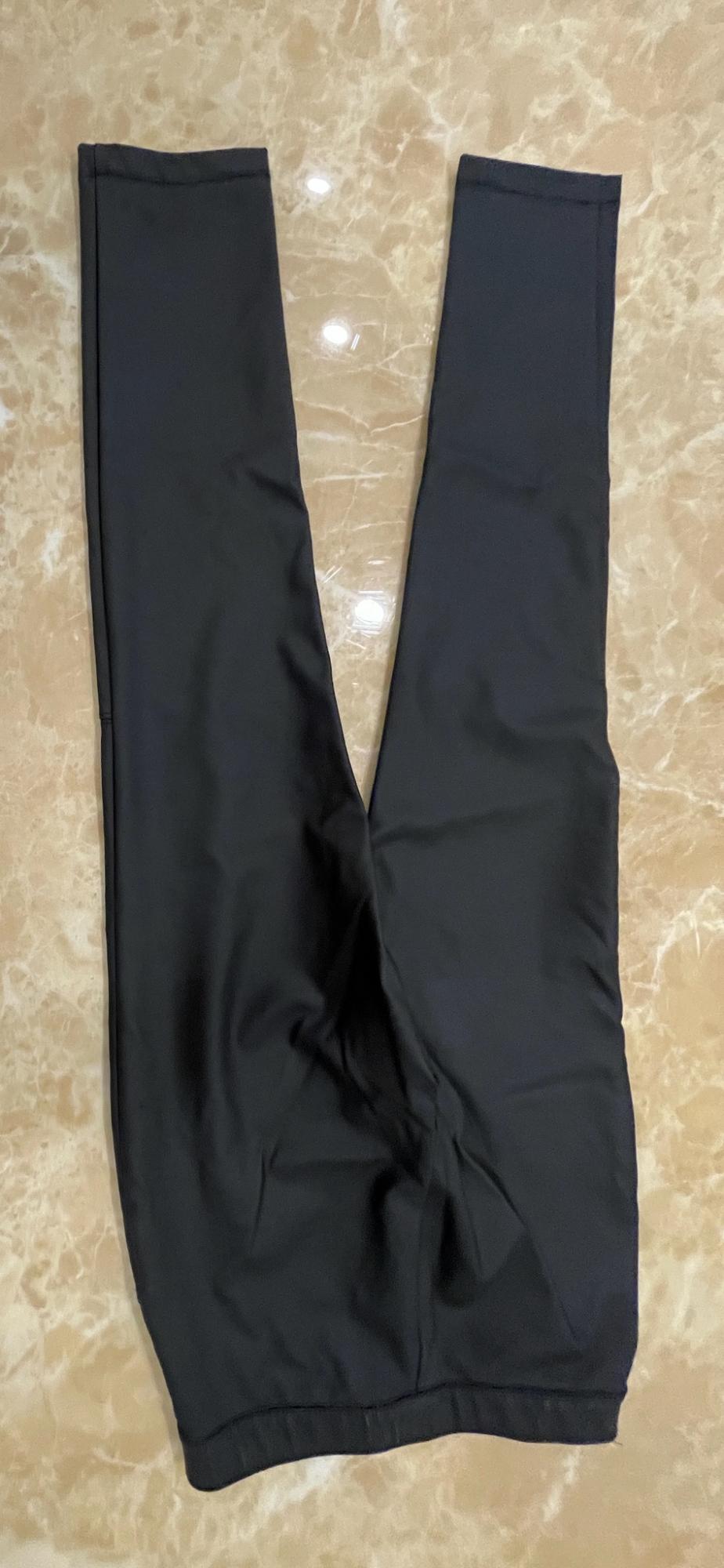 LEGGINGS COSTURAS MARCADAS - Image 3