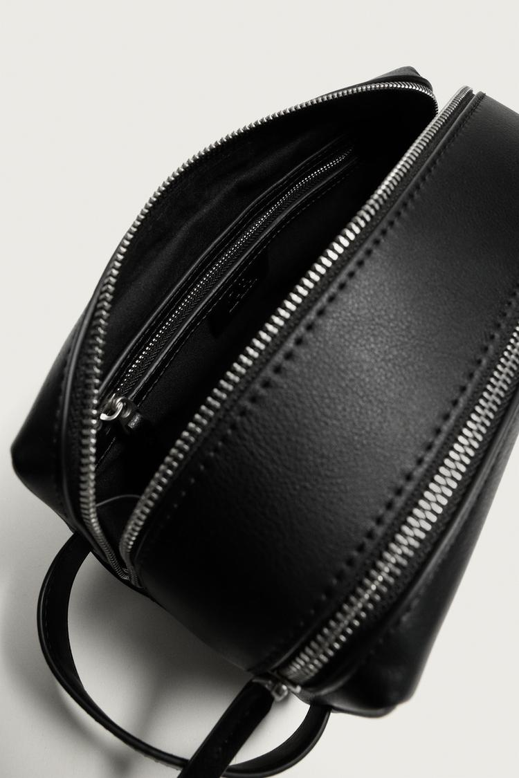 BOLSO DE ASEO LISO 4