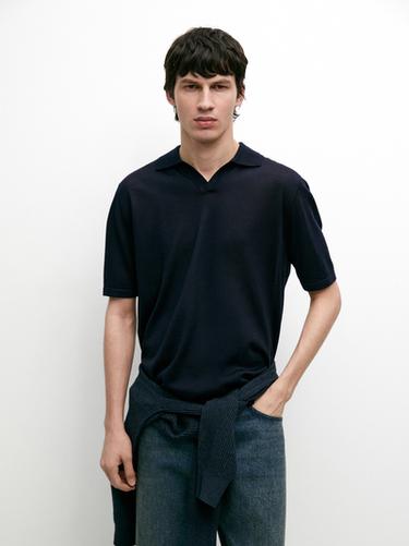 Polo en maille à col en V - Bleu marine de Zara