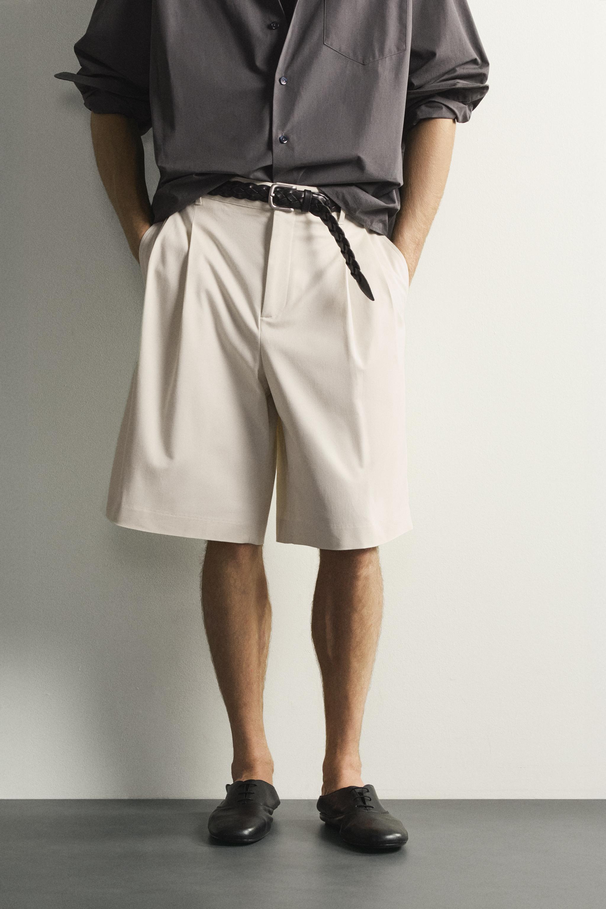 WIDE FIT PLEATED SHORTS — Oyster-white