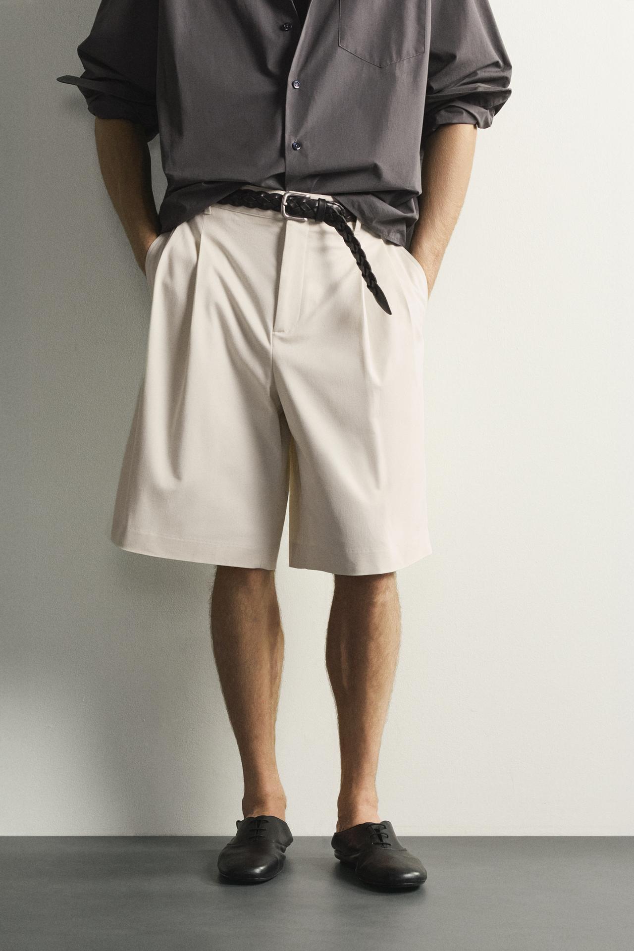 WIDE FIT PLEATED SHORTS — Oyster-white