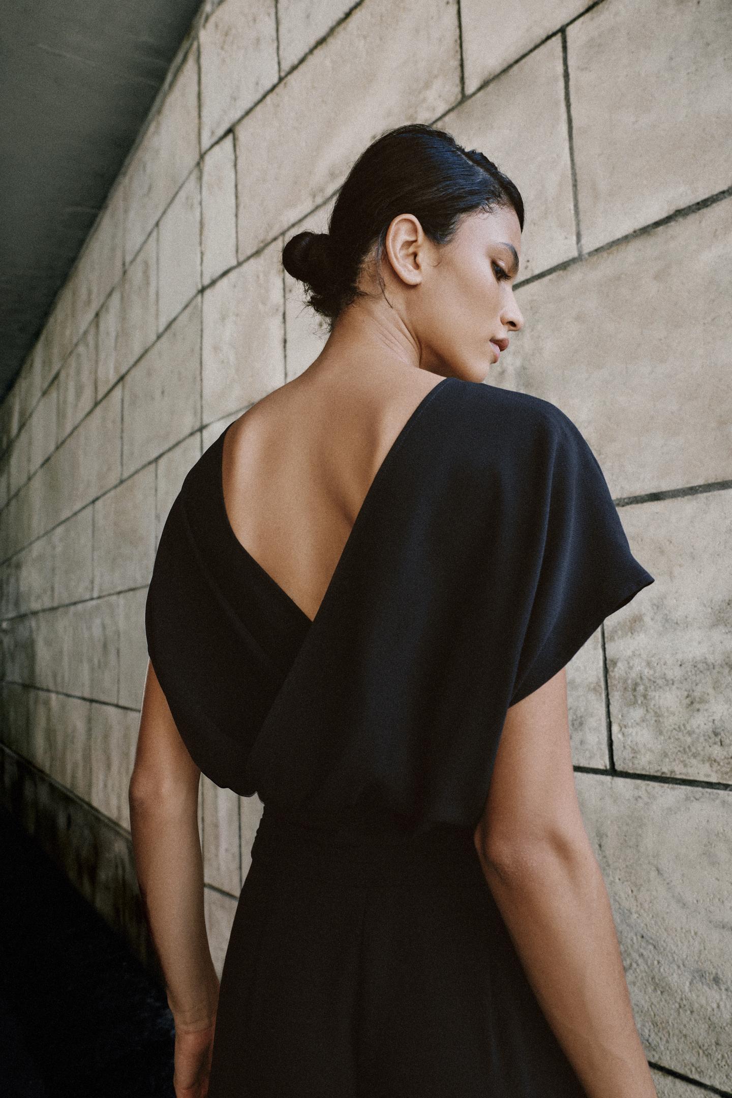 Женский комбинезон Zara Pleated Waist Jumpsuit, цвет: Чёрный — фото 3
