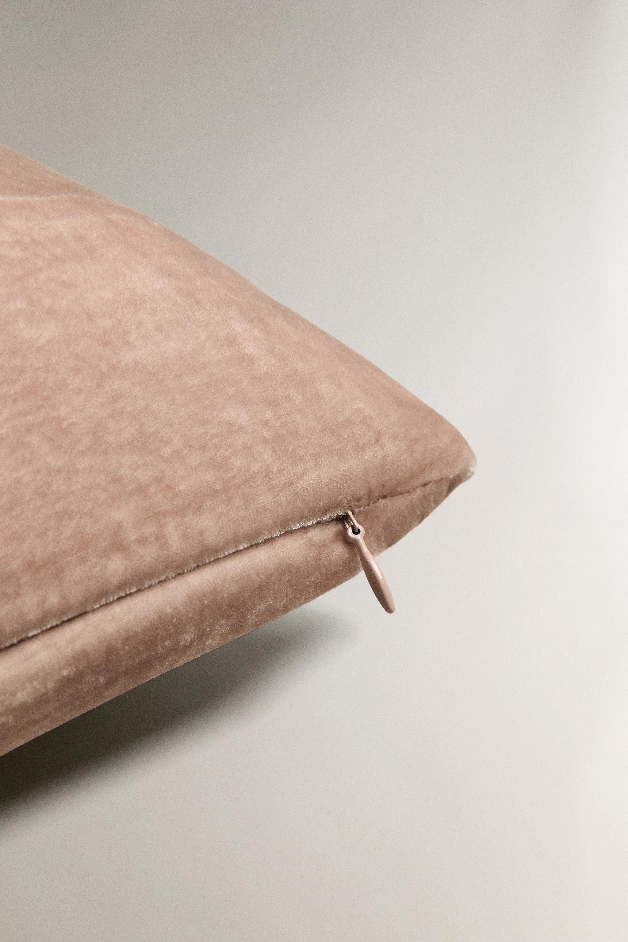 Zara Velvet Cushion Cover - Thumbnail 5