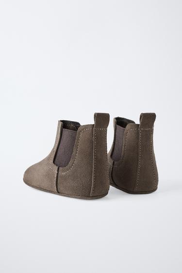 BOTTINES CHELSEA EN CUIR - 1-810 de Zara - Image 3