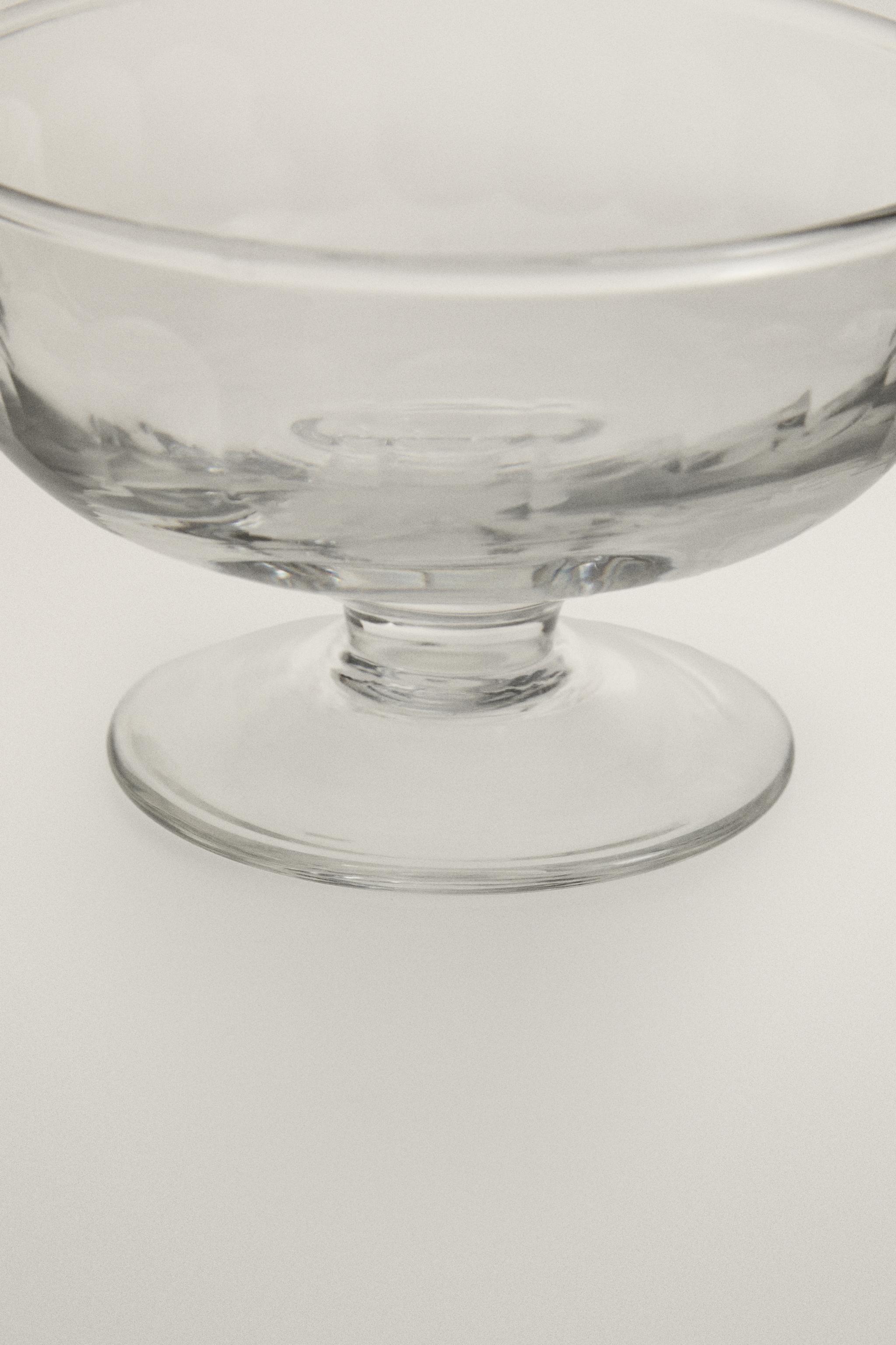 VERTICAL RELIEF GLASS ICE-CREAM CUP