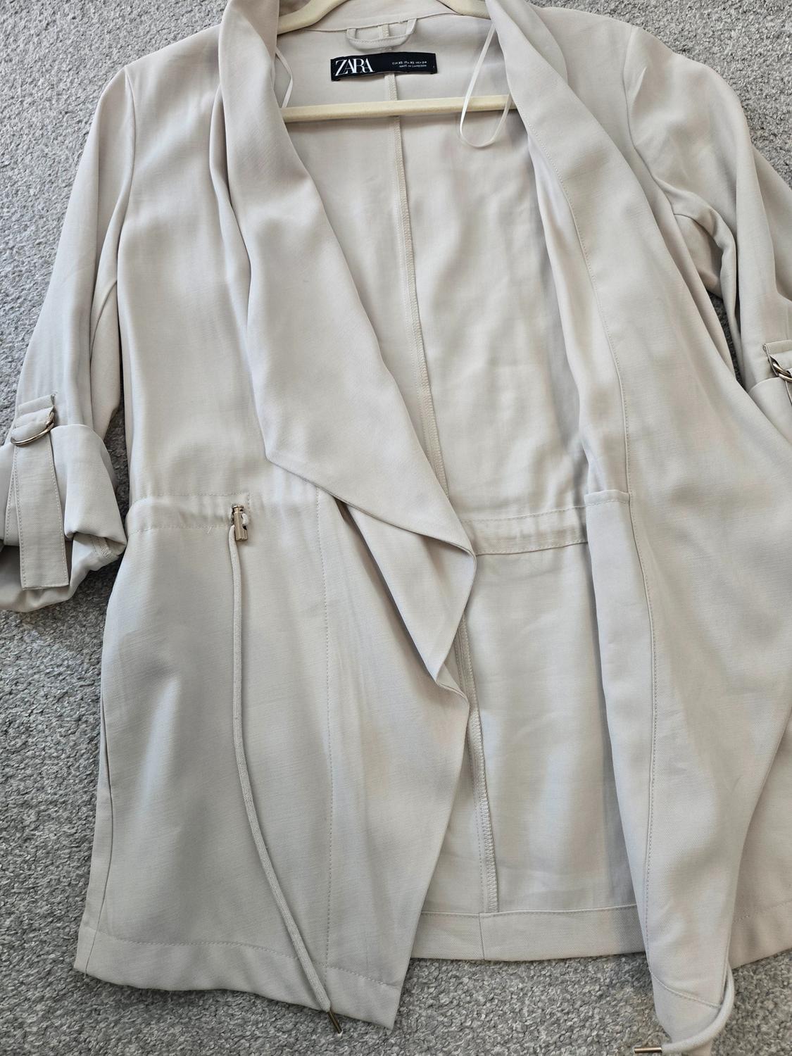 FLOWY DRAWSTRING JACKET - Image 4