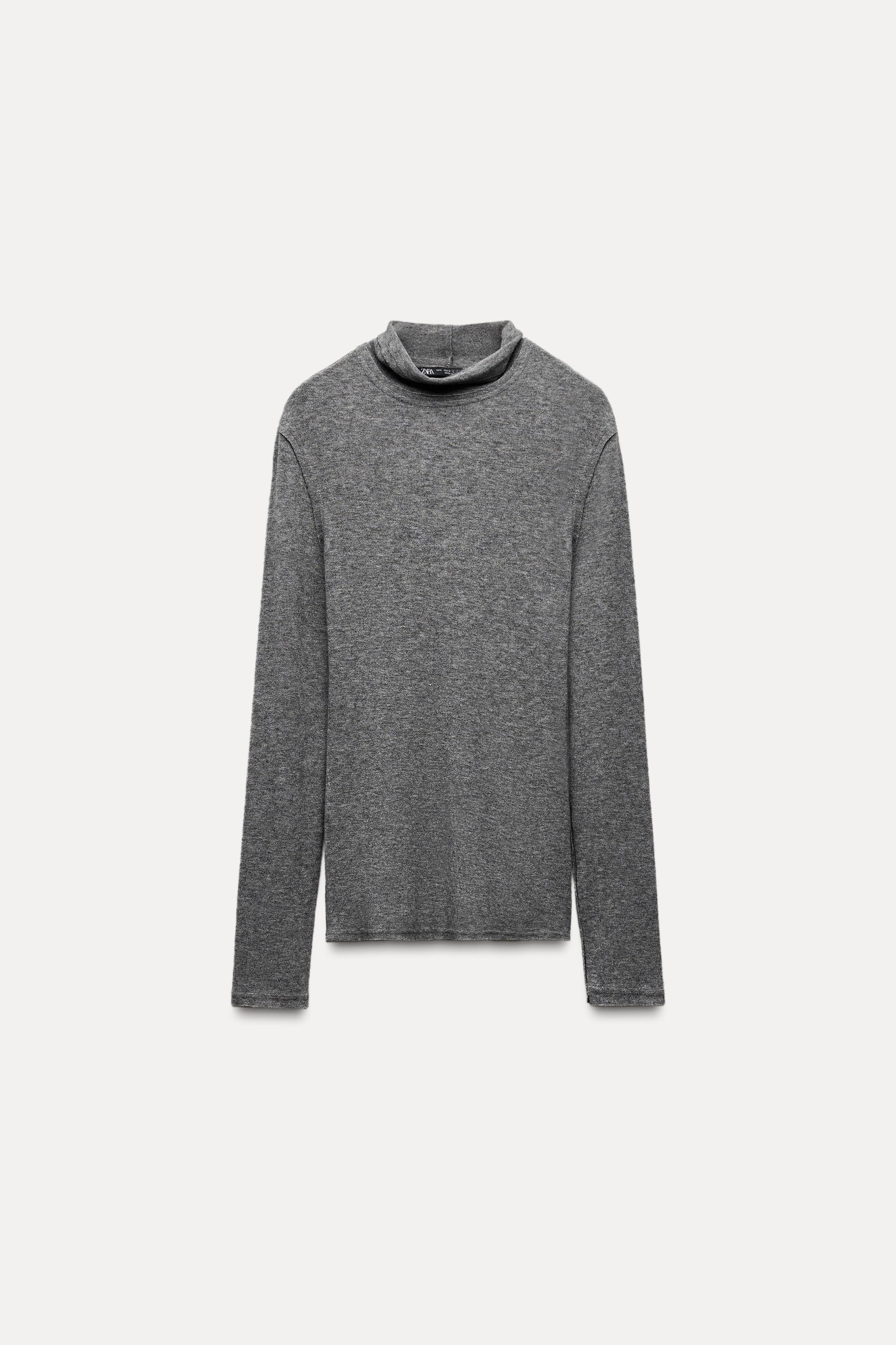 TURTLENECK T SHIRT