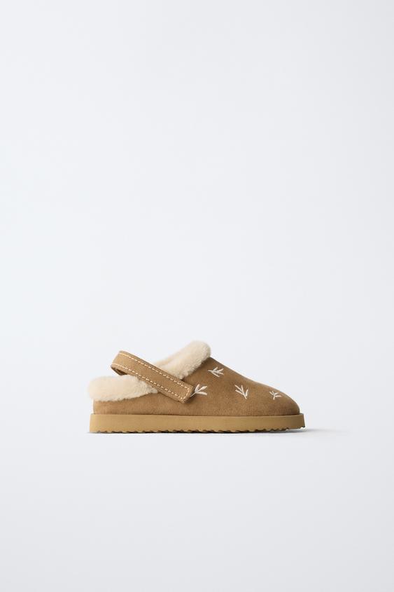 TAMANCO PELO BORDADOS - Marrom da Zara - Imagem 0