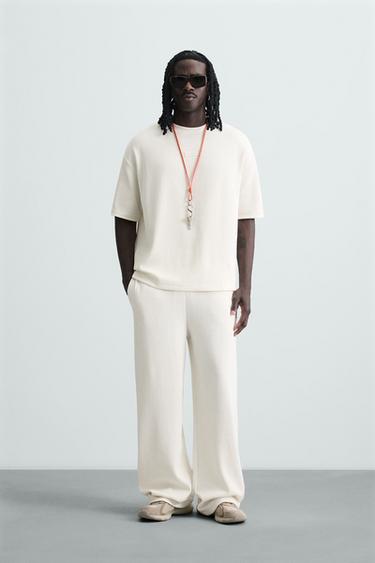 CAMISETA ESTRUTURA VERTICAL - Branco roto de Zara - Imaxe 0