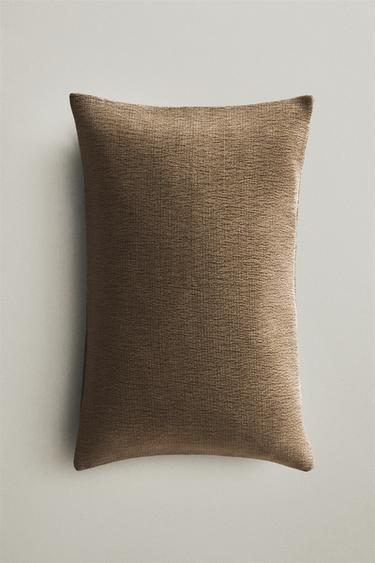 CHENILLE CUSHION COVER - Light beige by Zara