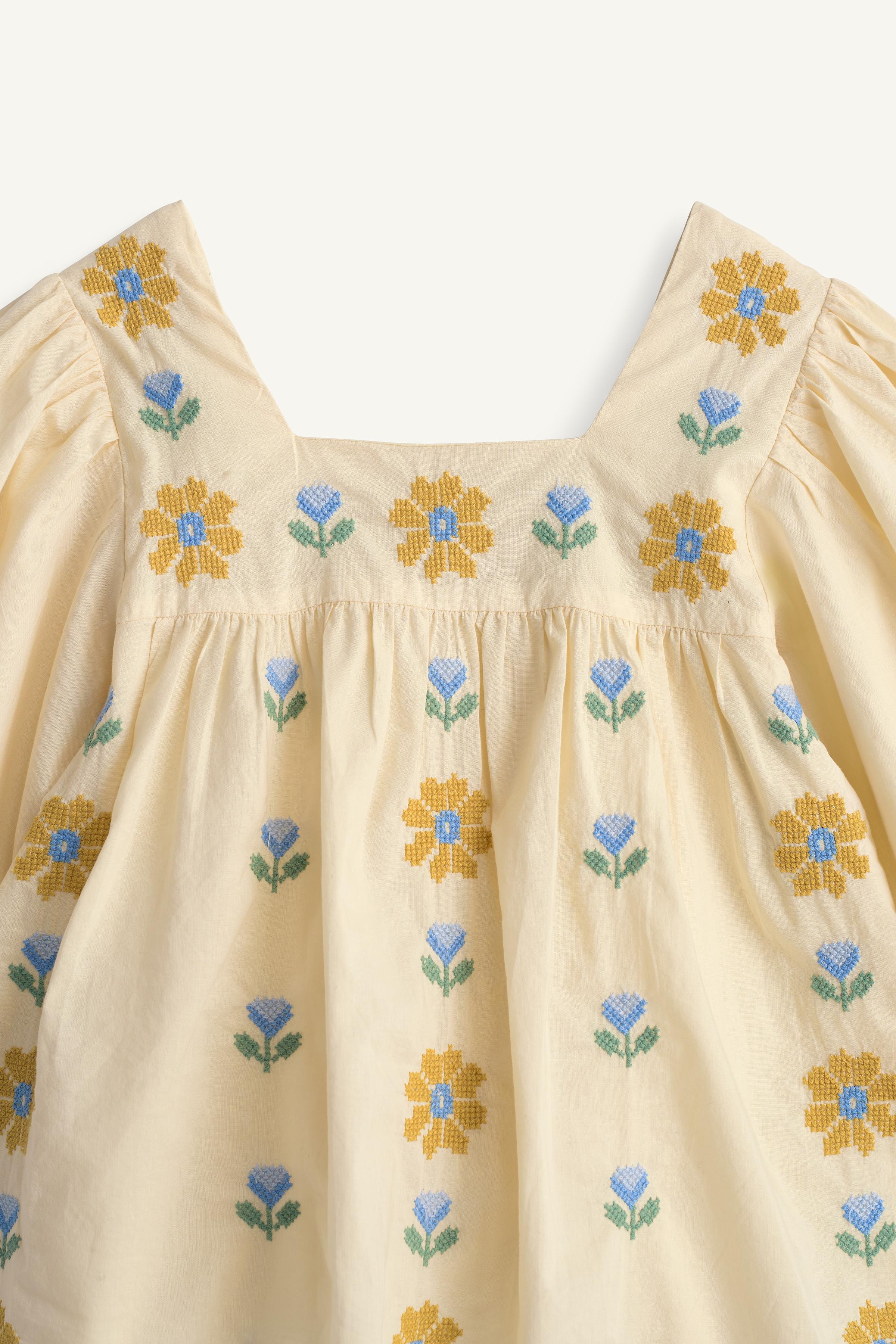 BLOUSE BRODERIES FLEURS POINT DE CROIX LIMITED EDITION