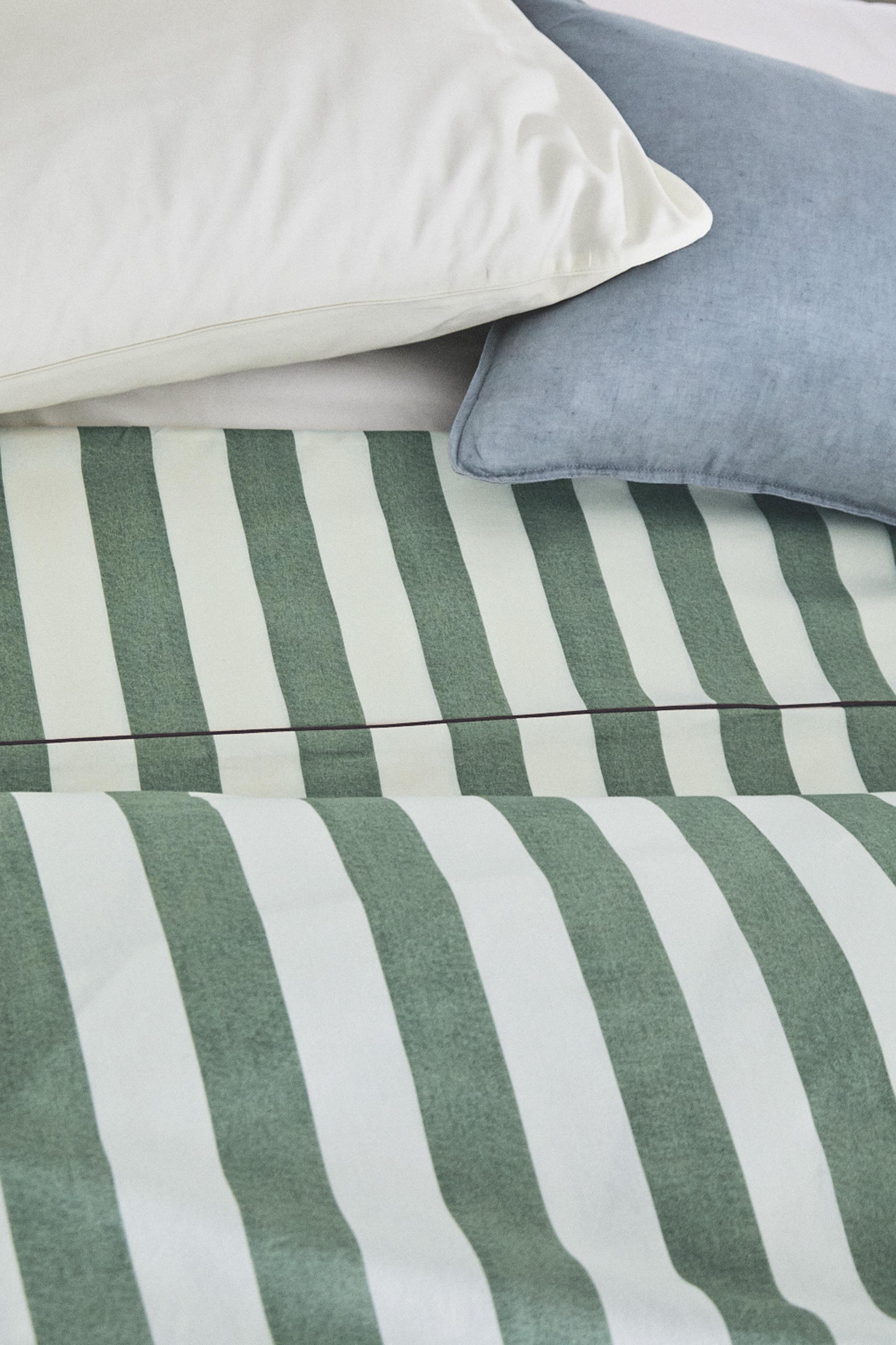 STRIPED FADED COTTON FLAT SHEET
