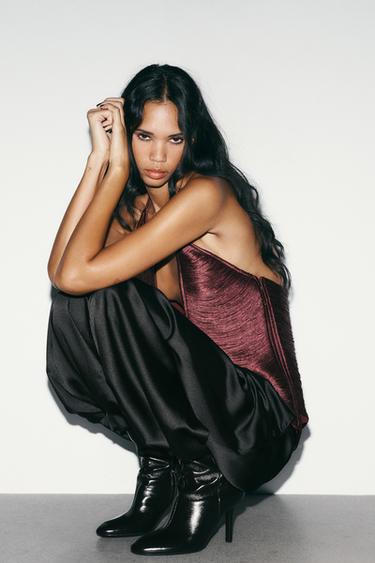 BOTÍN TACÓN PIEL - Negro de Zara