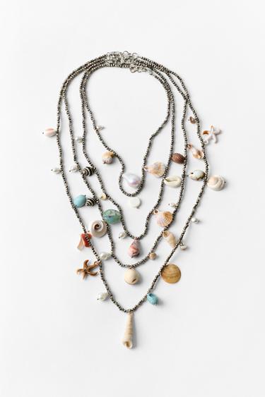 LOT DE 4 COLLIERS À VERROTERIES ET COQUILLAGES - Argent de Zara