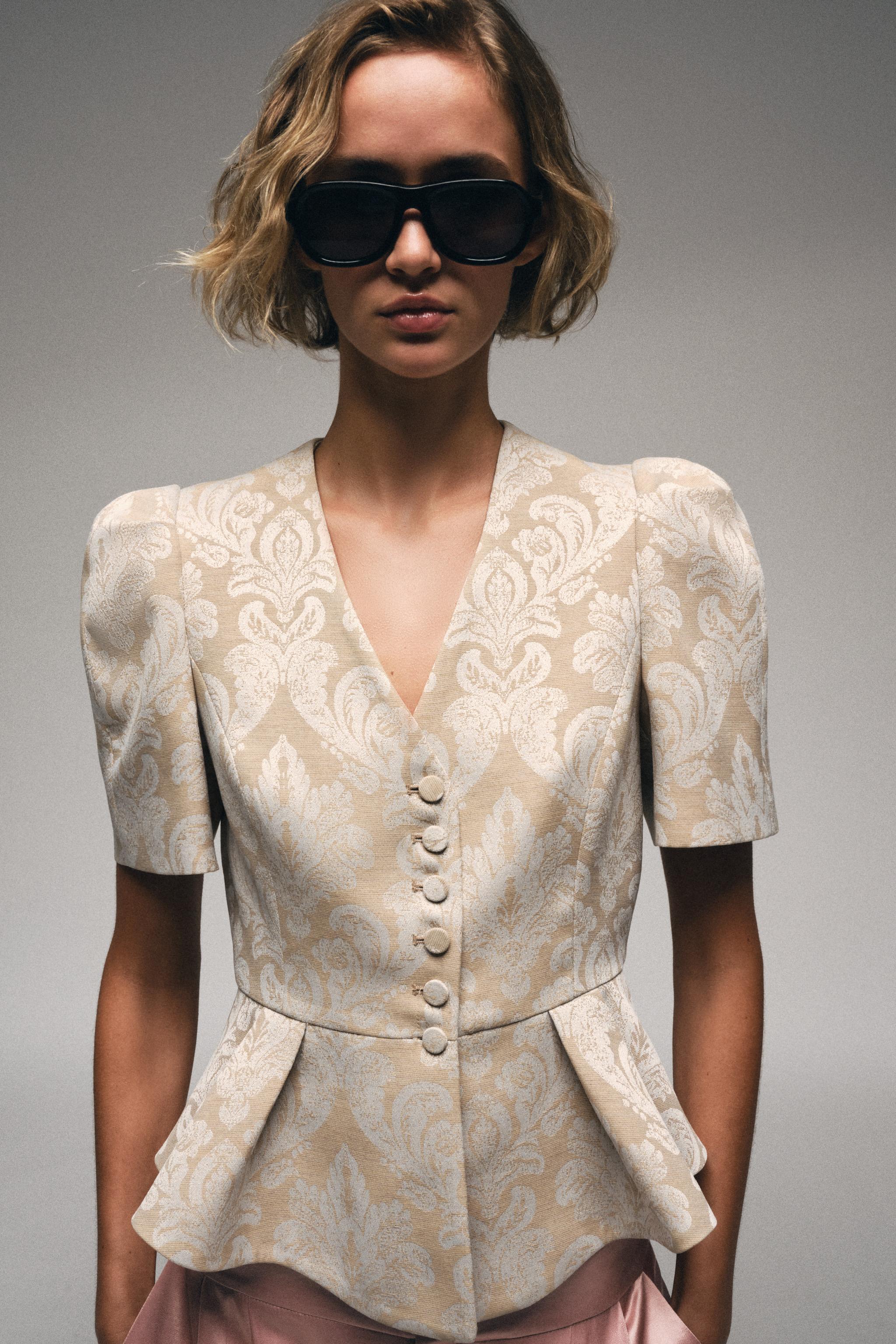 JACQUARD PEPLUM BLAZER