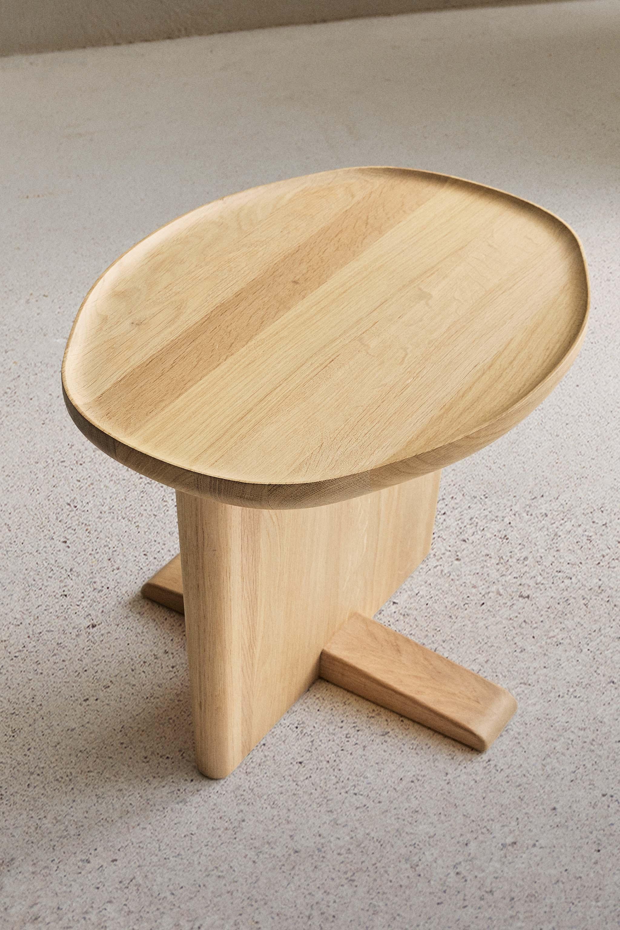 SIDETABLE 03 — Light beige