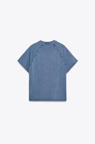 SWEATSHIRT AUS FLEECE MIT VERWASCHENER OPTIK UND TEXT - Blau von Zara