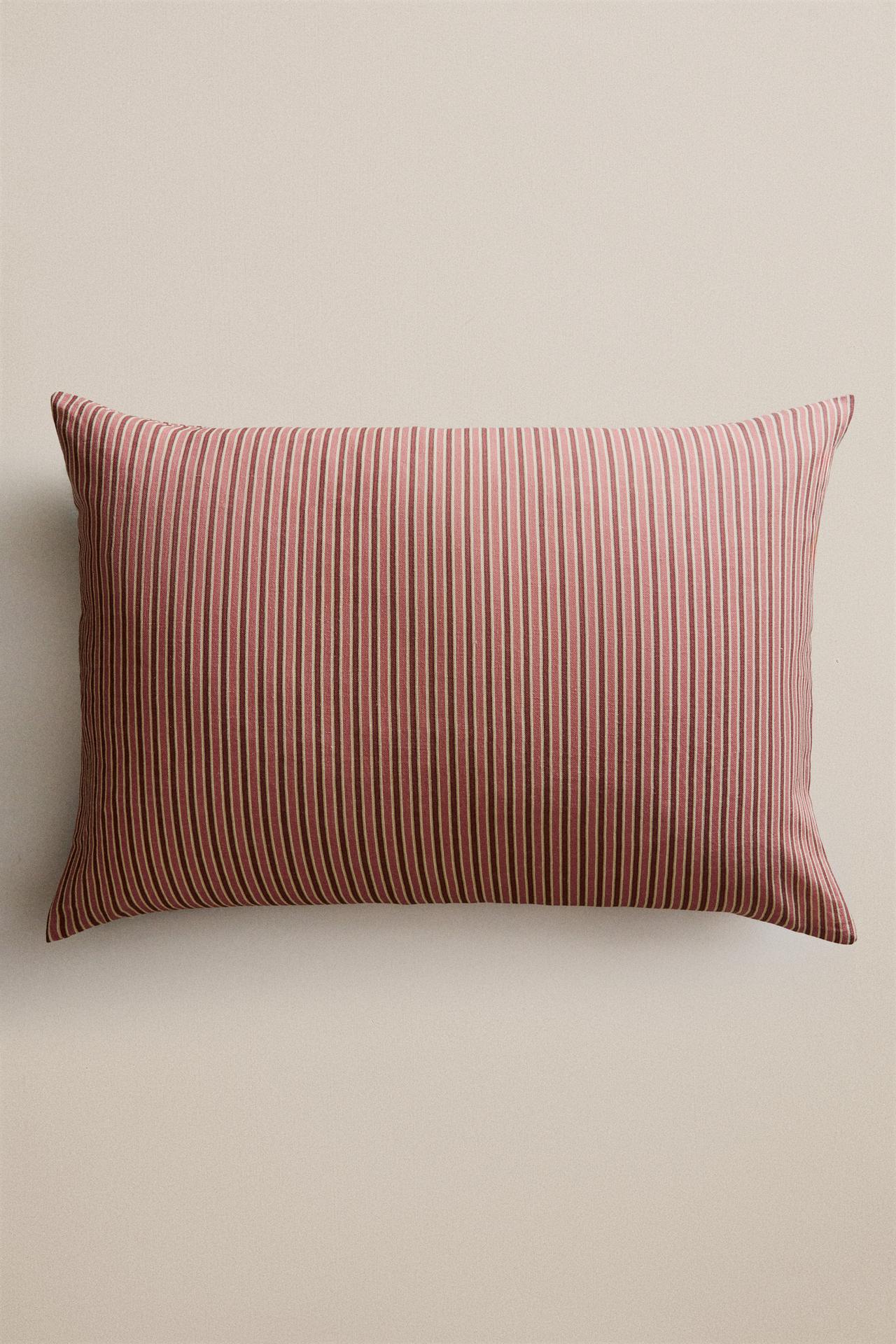 STRIPED CUSHION COVER — Pink