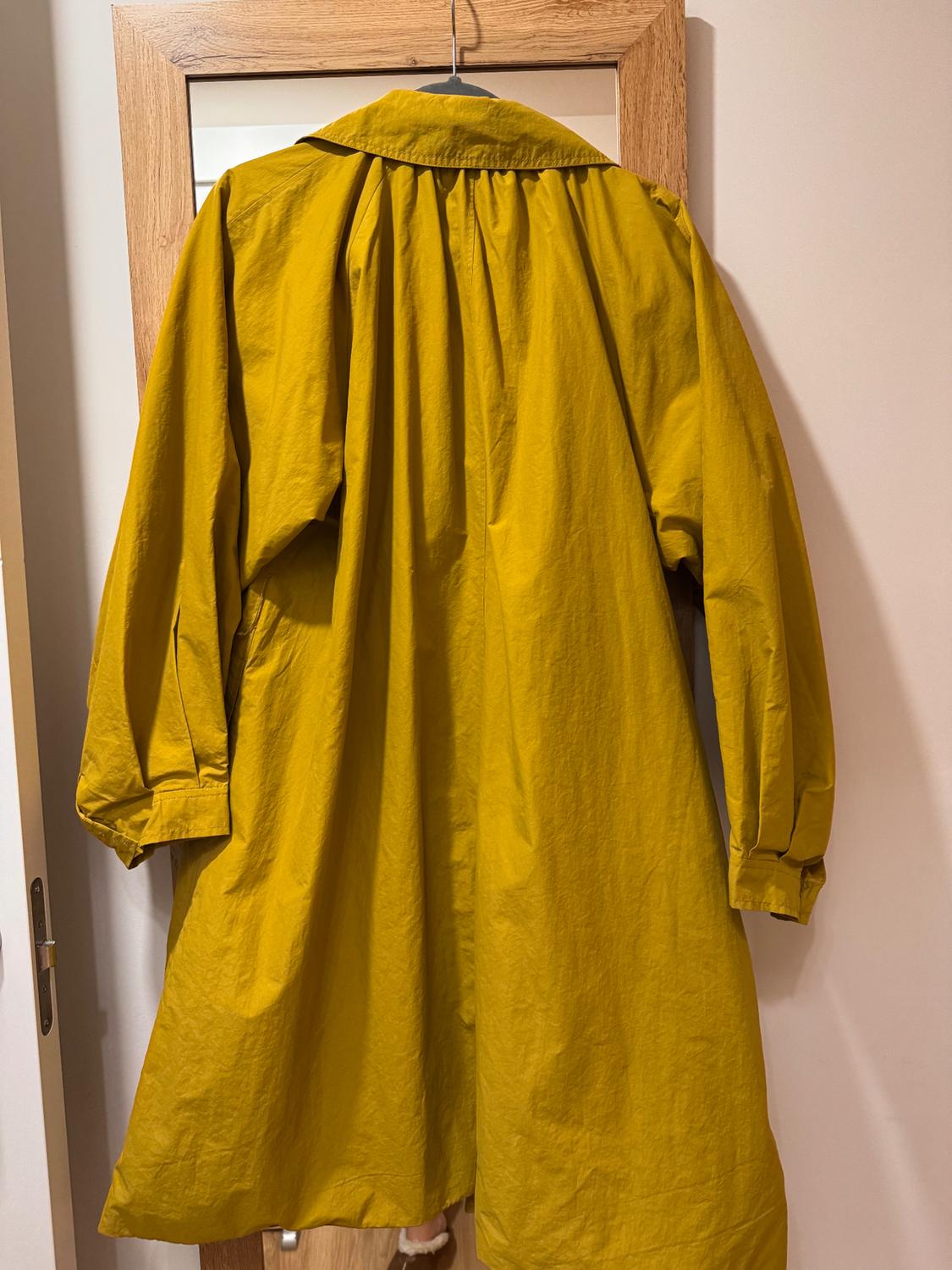 WATERPROOF TRENCH COAT - Image 2