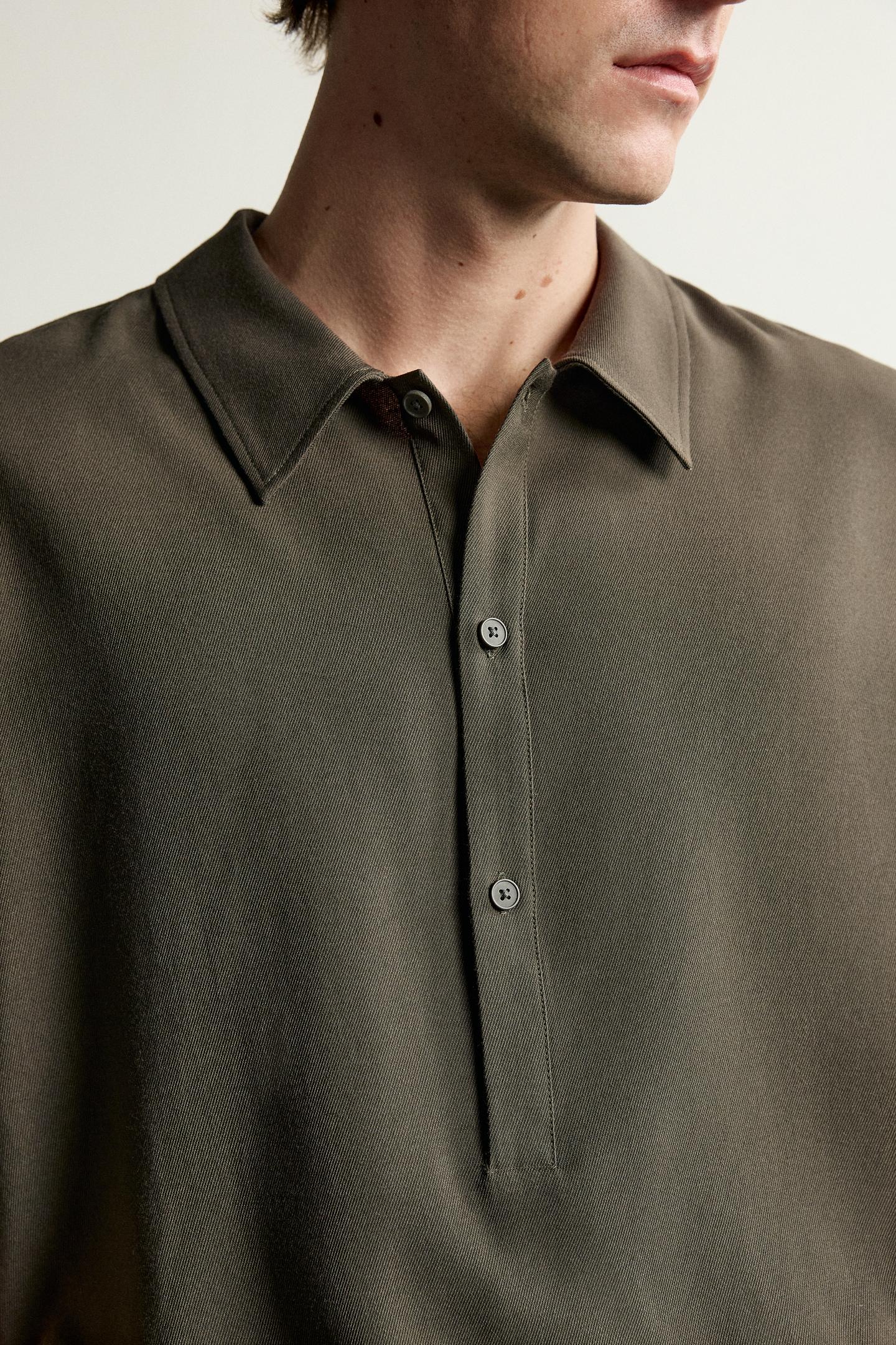 Мужское поло Zara Relaxed Fit Polo Shirt, цвет: Тёмный хаки — фото 6
