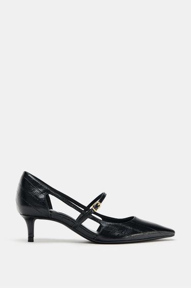 {navn} - {farge} for Zara