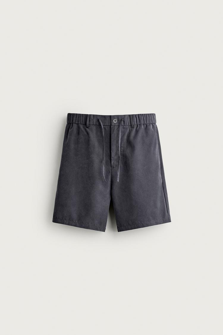 RELAXED FIT FLOWING BERMUDA SHORTS