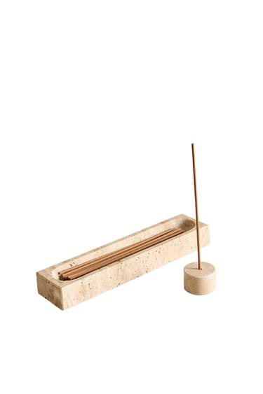 حزمة أعواد بخور عطرية برائحة ROSE ET PIVOINE مع حامل - وردي / أبيض الخاص بـ Zara