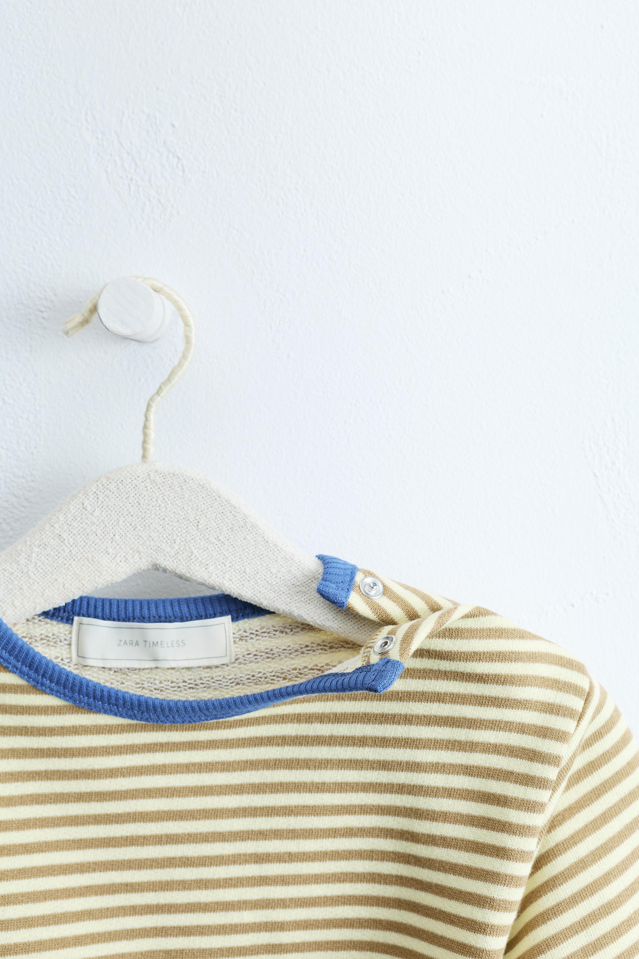 ZARA TIMELESS - SWEAT IMPRIMÉ À RAYURES
