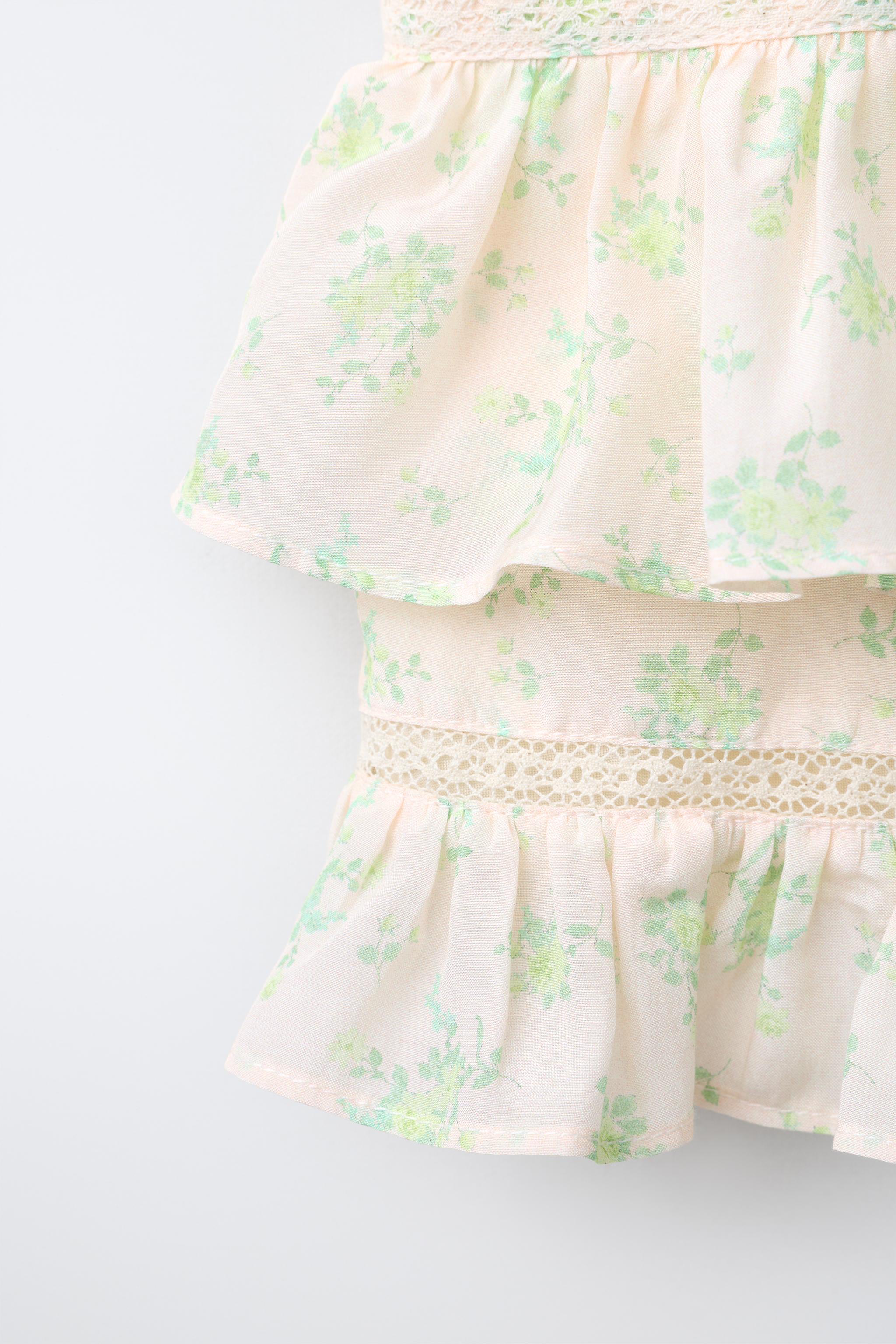 DOUBLE RUFFLE FLORAL TOP