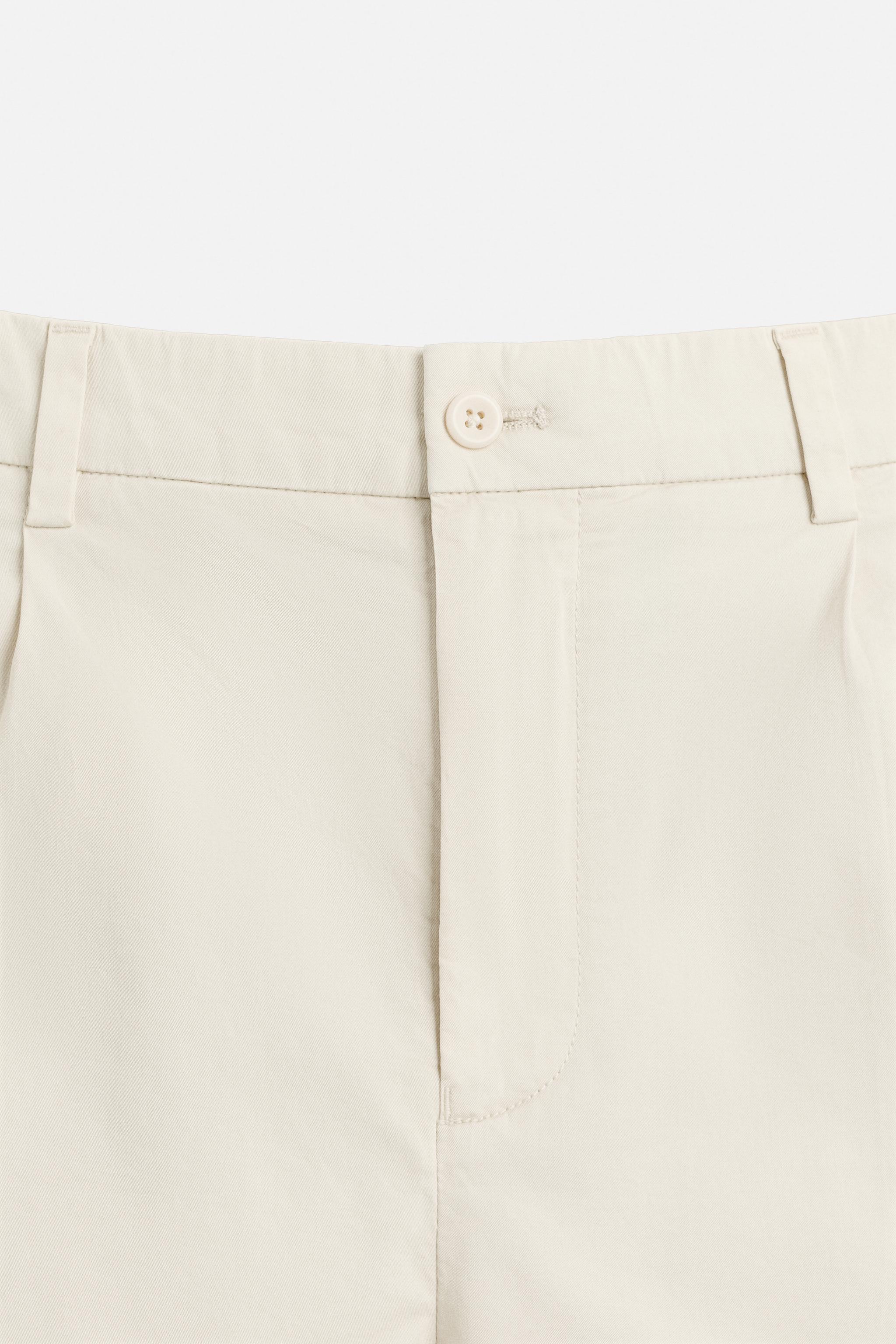BERMUDA REGULAR FIT PLIS