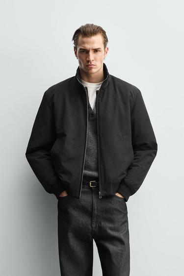 جاكيت منجد مقاوم للماء - أسود الخاص بـ Zara