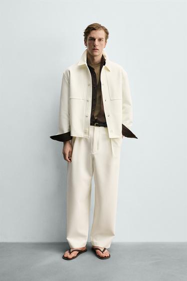 قميص علوي بقصة صندوقية - أبيض مكسور by Zara