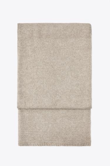 BASIC KNIT SCARF - camel by Zara - Image 1