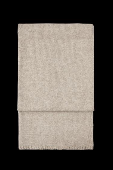 BASIC KNIT SCARF - camel by Zara - Image 0