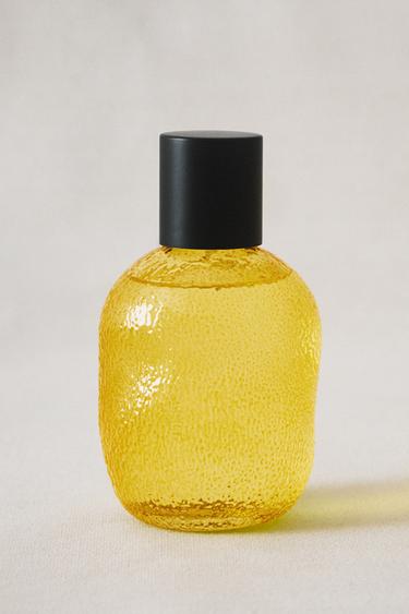 (190 ML) GINGER LEMON FABRIC FRESHENER SPRAY - Pastel yellow by Zara - Image 5