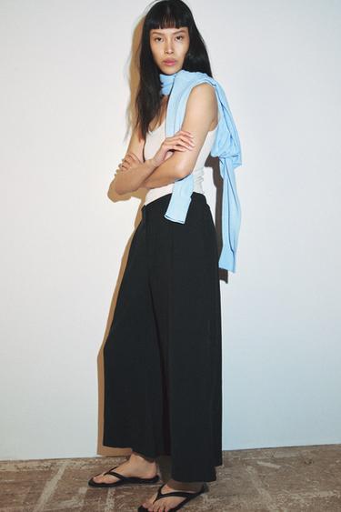 JUPE-CULOTTE À PINCES - Noir de Zara