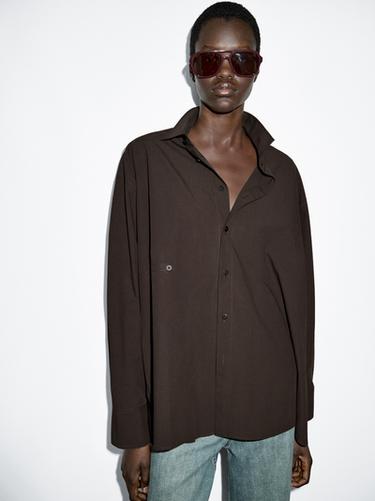Camisa popelín botonadura asimétrica - Marrón de Zara