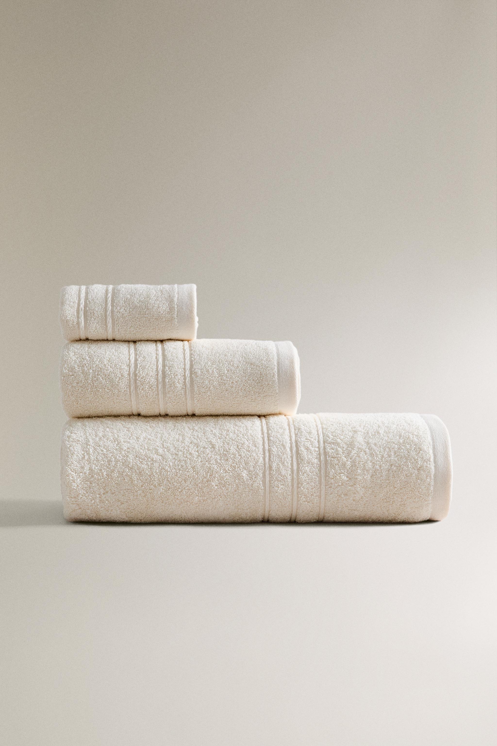 SERVIETTE DE BAIN FRISE