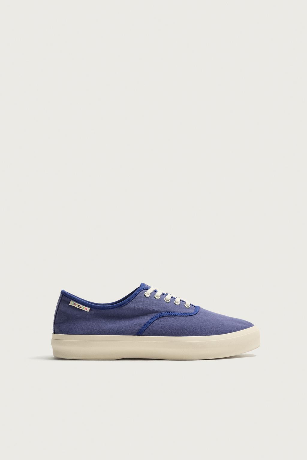 FRUIT OF THE LOOM™ FABRIC TRAINERS