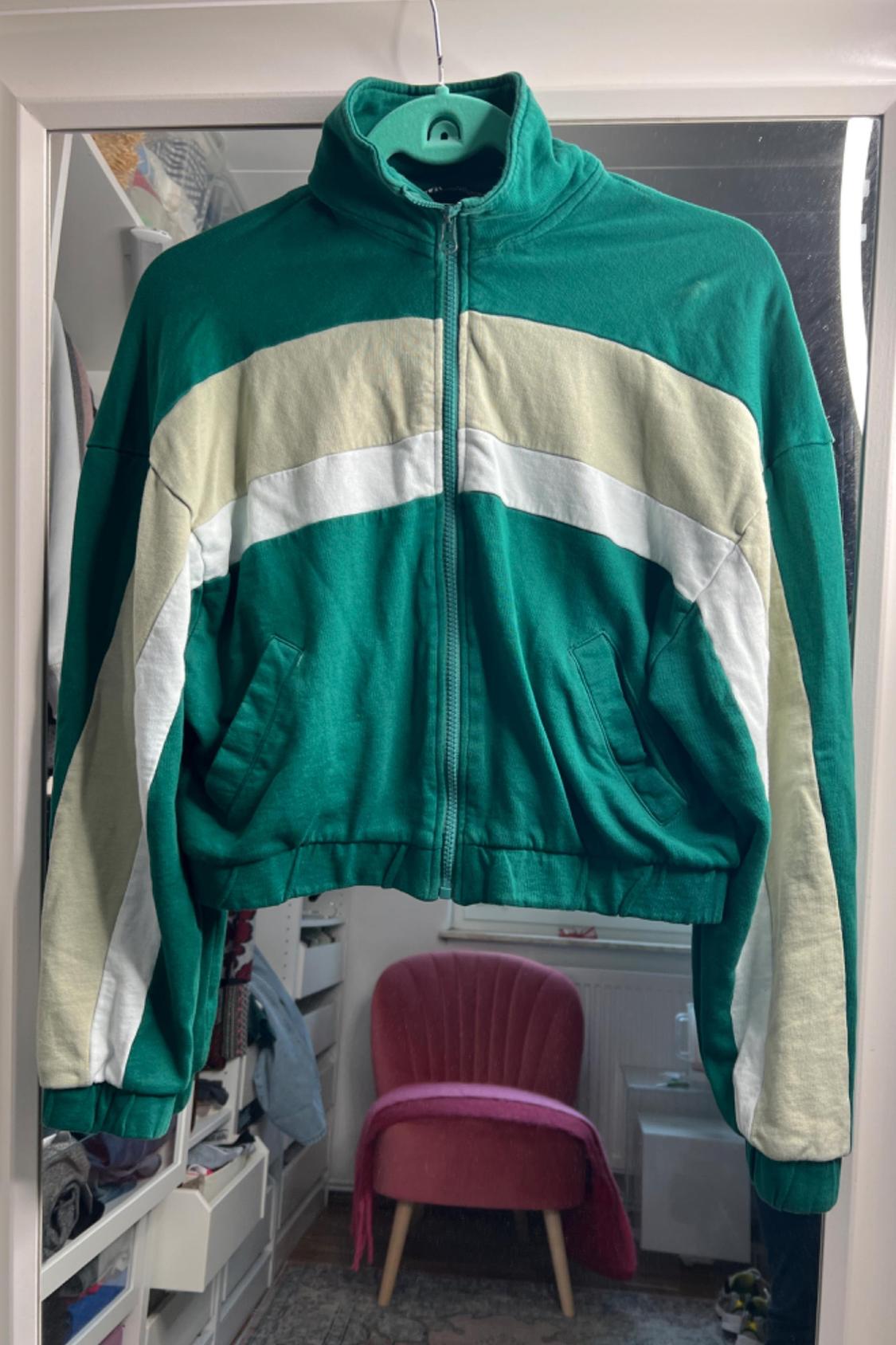 SWEATSHIRT WITH CONTRASTING PANELS