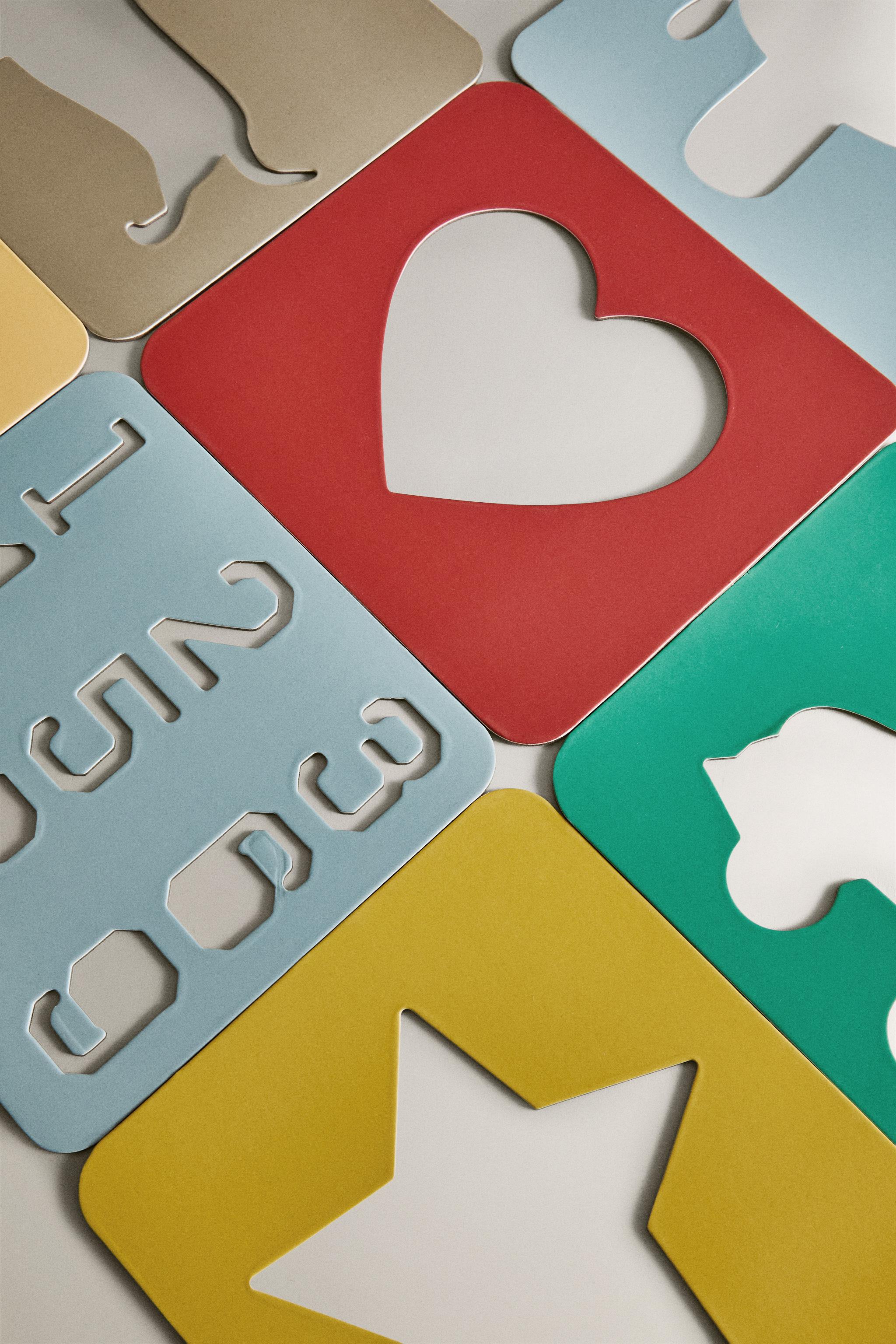 Zara KIDS' MAGNETIC SLATE TOY — фото 4