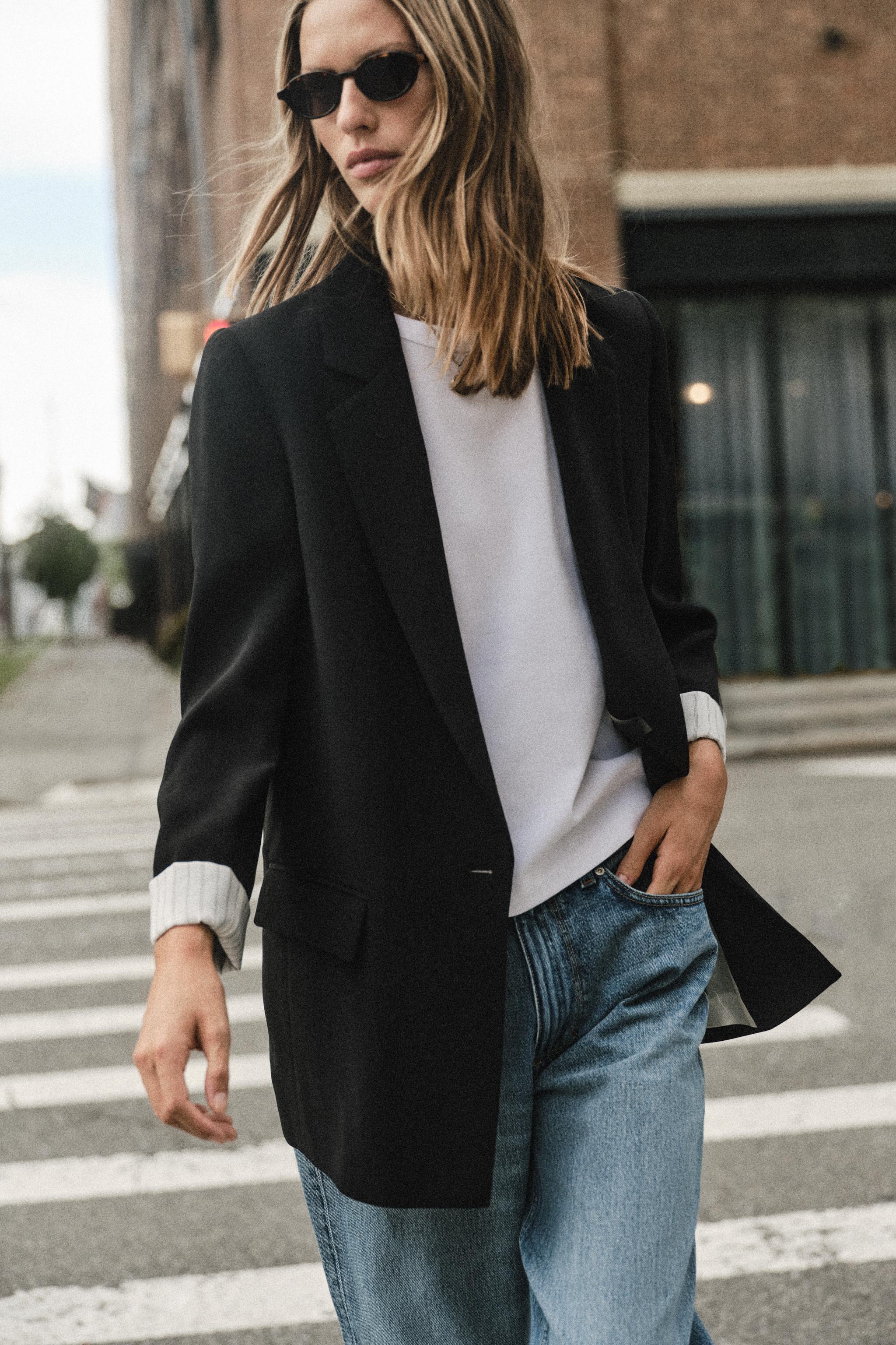SHOULDER PAD BLAZER WITH PRINTED CUFFS