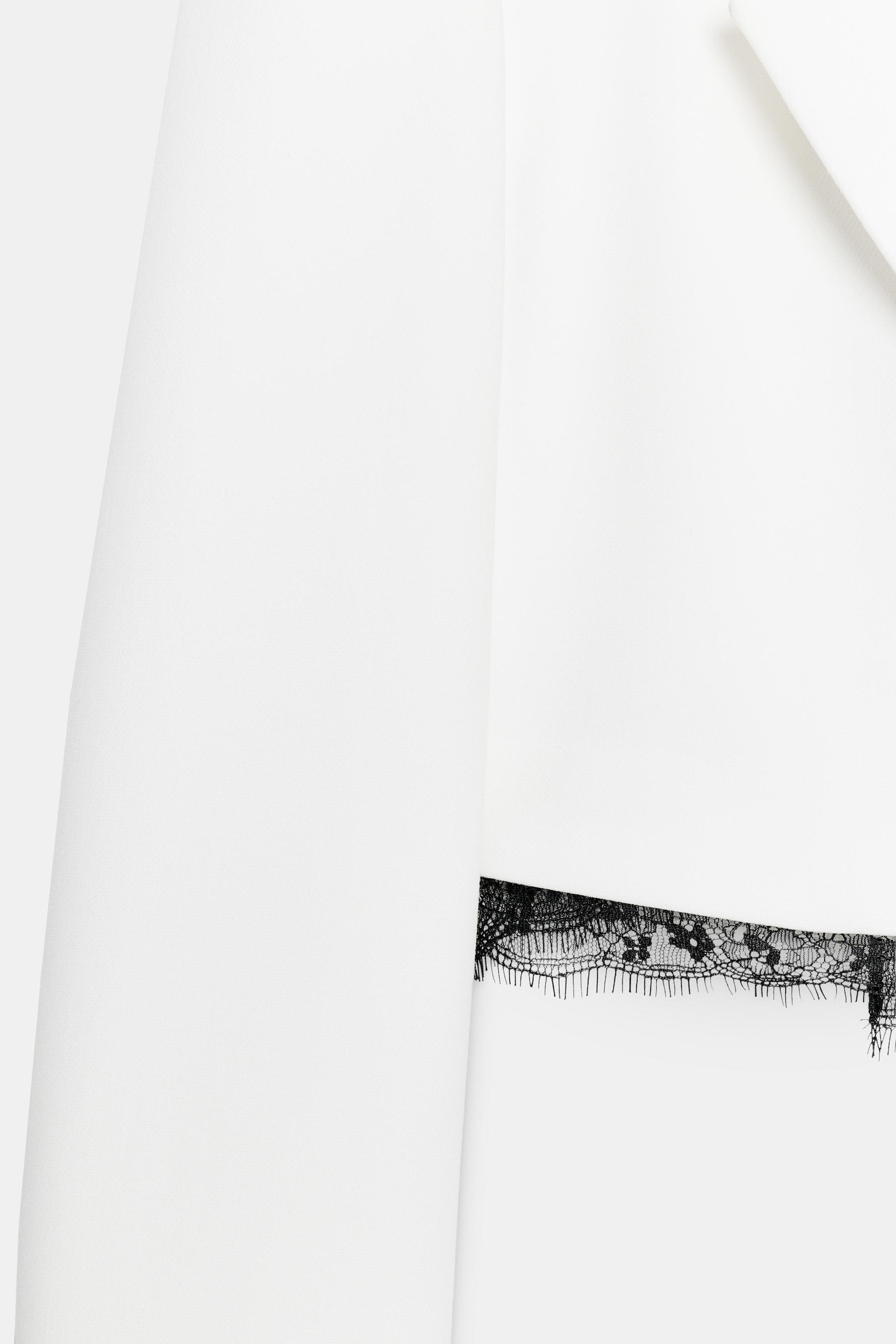VESTE BIMATIÈRE DENTELLE ÉPAULETTES