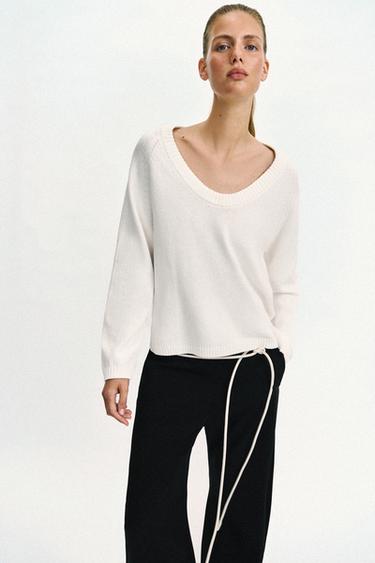 JERSEY PUNTO ESCOTE REDONDO - Blanco de Zara