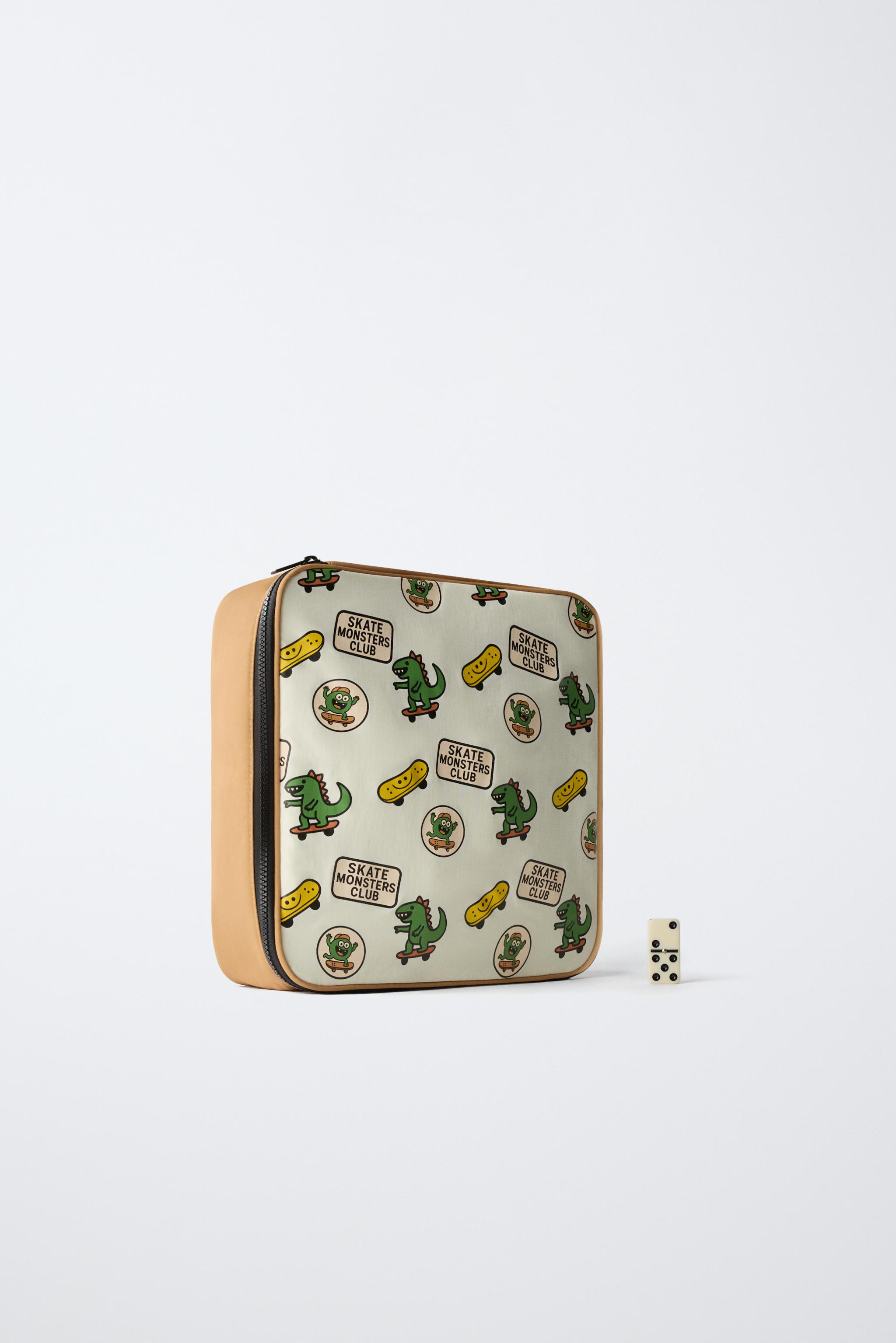 TRAVEL TOILETRY BAG
